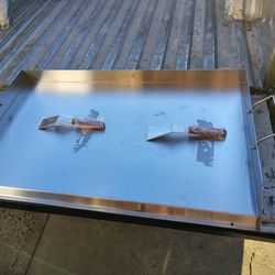 VEVOR STAINLESS STEEL GRIDDLE  ( NEW ) $80