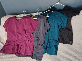 Lot of 4 large Aero scrub tops