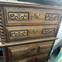 Dresser- 4 Drawer