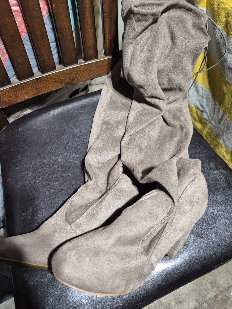 Knee High Boots Used Size 8