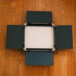 Neewer NL660 Bi-Color LED Video Light