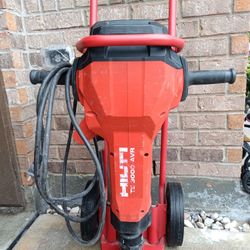 Hilti TE 3000 AVR Breaking Hammer With 2 Tips 💯