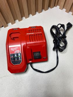 Milwaukee M12 & M18 Rapid Charger – Excellent Condition