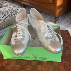 Sesto Meucci Size 8M