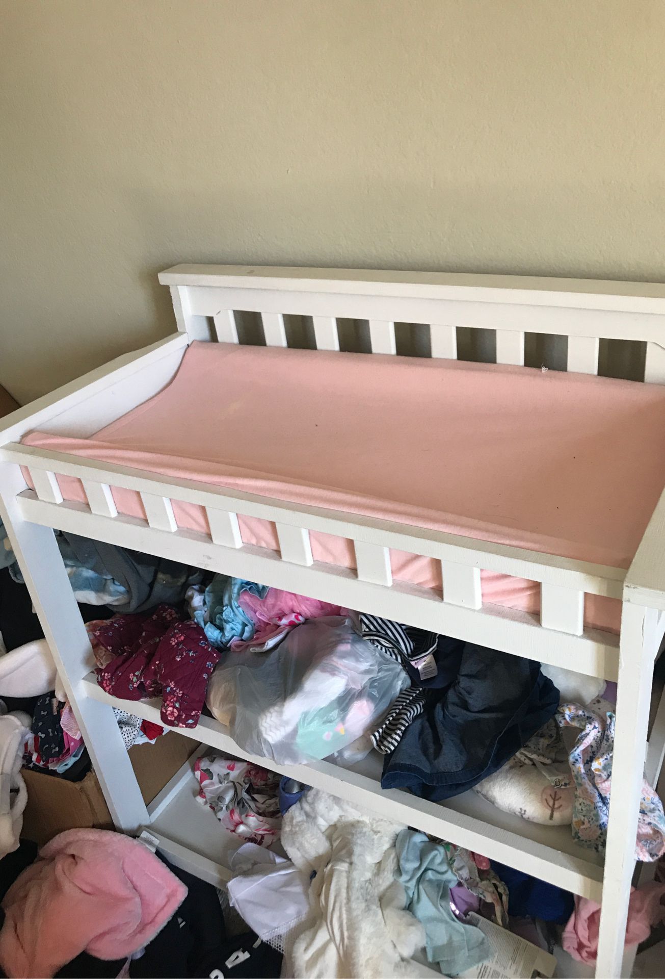 Changing pad table and cover