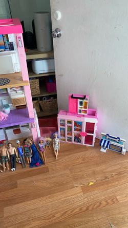 Barbie Dreamhouse Dollhouse Playset 2021 Edition