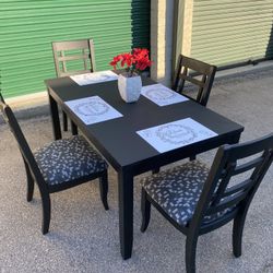 Refurbished Dining Table & Chairs (No Scammers No Codes)