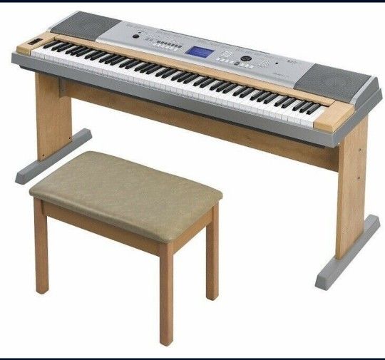 Yamaha Portable Grand Piano DGX 620