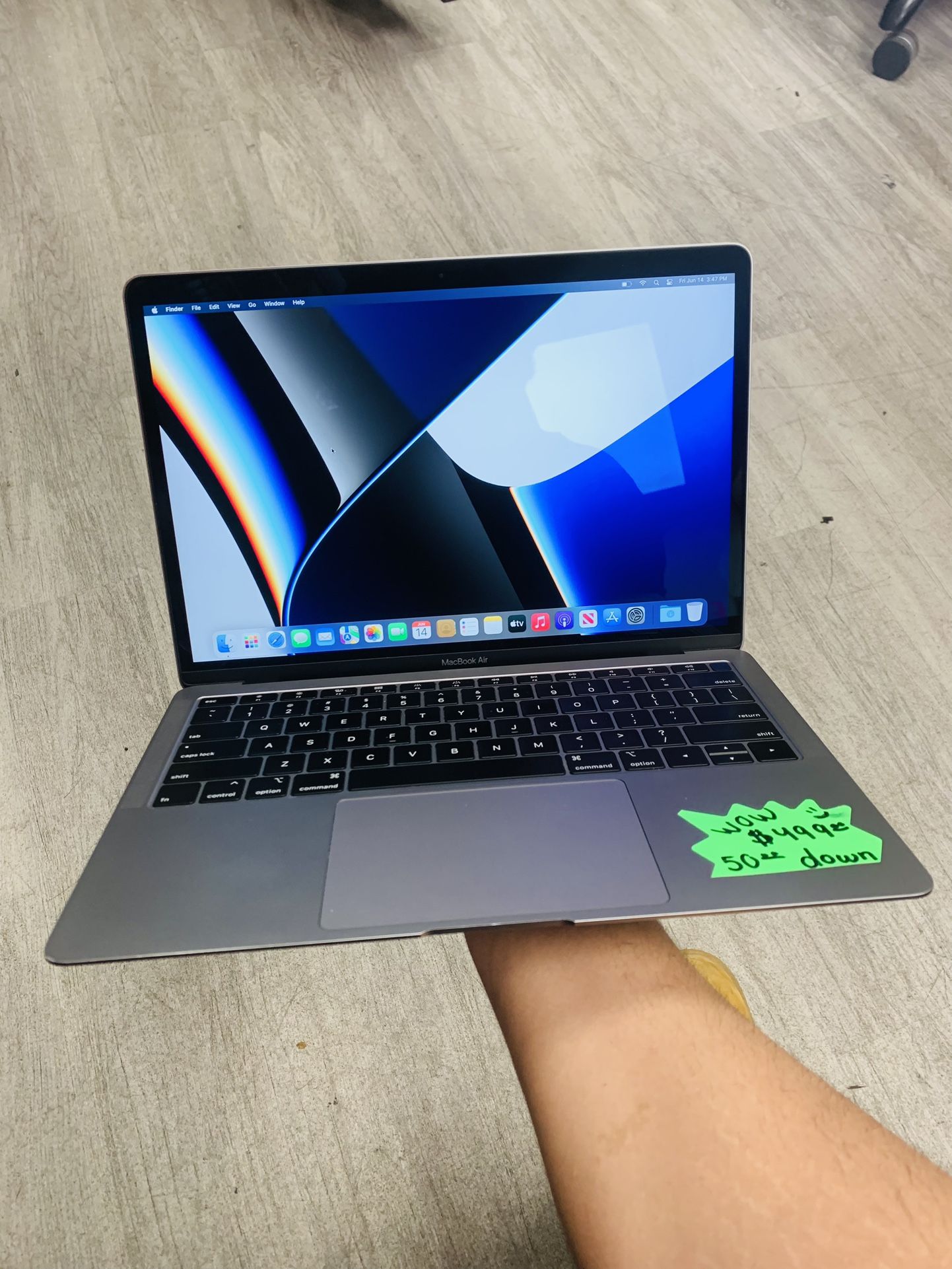 MacBook Air 13” 2018 Core i5 8gb Ram 256gb $50 Down