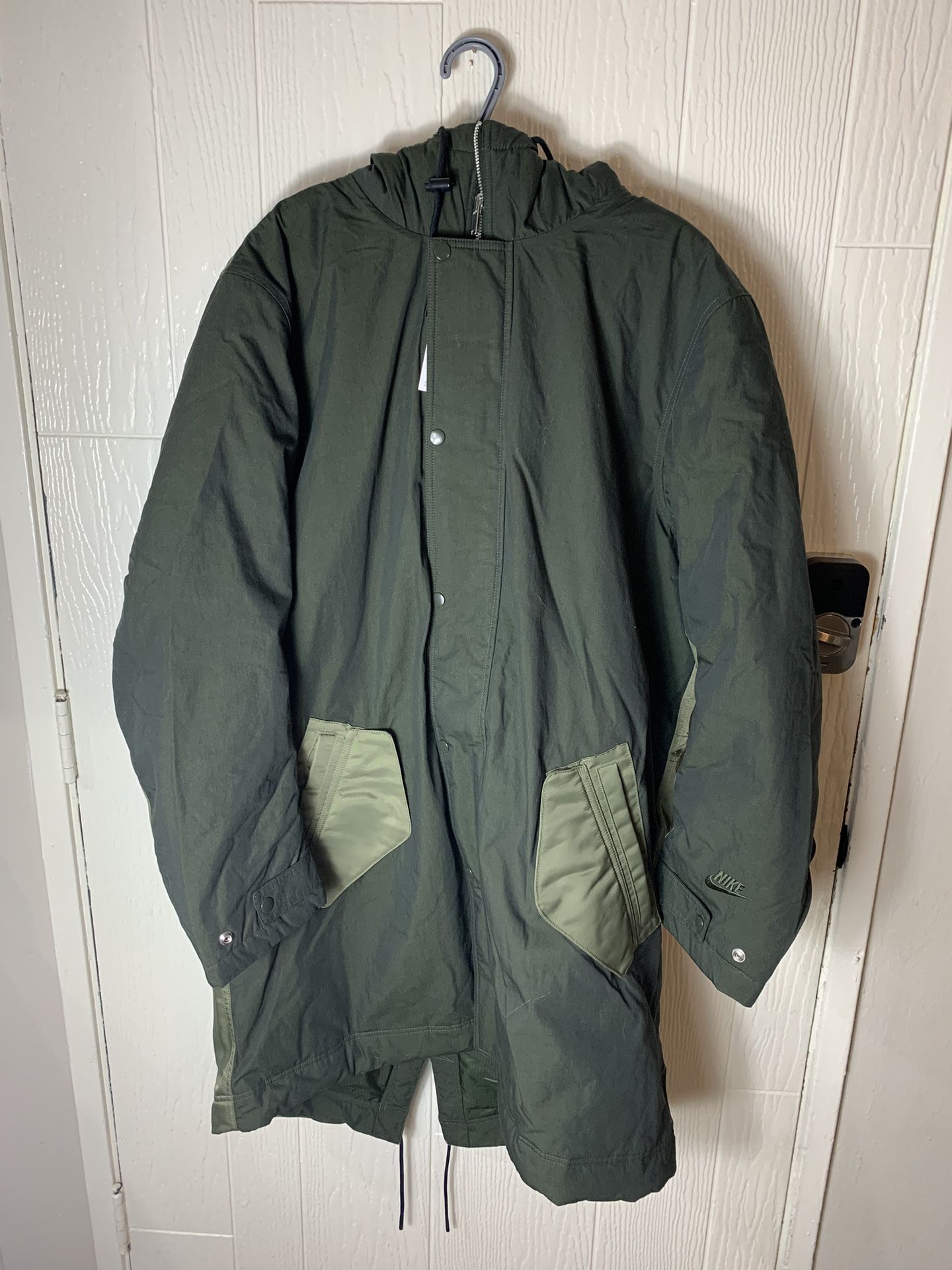 Nike Reversible Therma-Fit Sideline Parka Coat Green Jacket DD6775-355 Men’s size Large