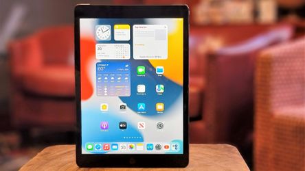  📚 iPad 9th Gen Sale – Take Home Today for Less