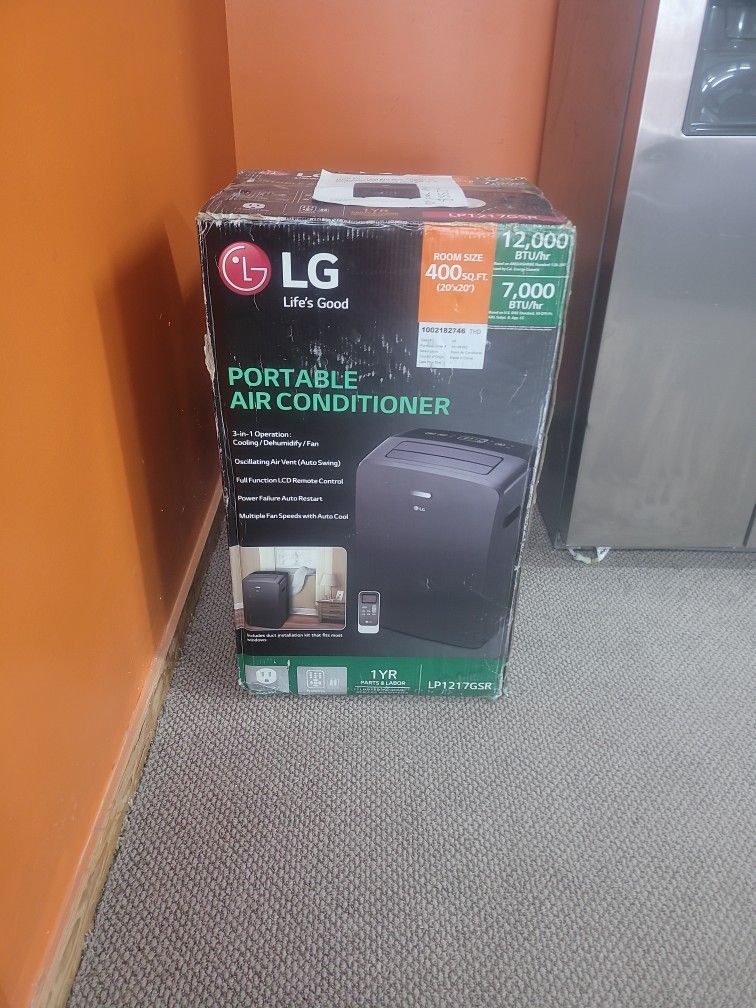 Lg Portable Air Conditioner Black 7000 BTU.