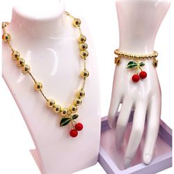 Set Women's Acrylic Cherry & Leaf Necklace, And Bracelet/Conjunto de collar y pulsera de mujer de acrílico con cerezas y hojas 