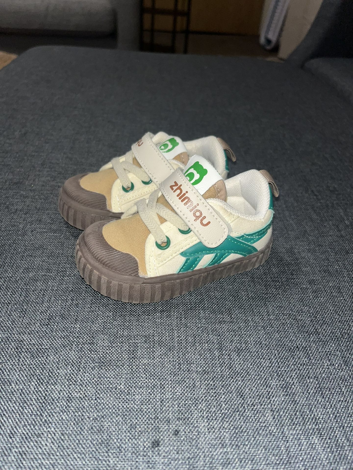 Size 4 Little Kid Shoes