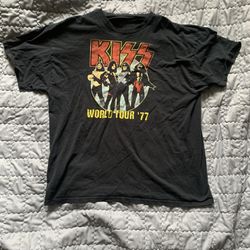 Vintage ‘Kiss’ Retro Shirt Condition Is Like New