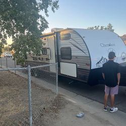 2016 Forest River Cherokee – Excellent Condition – $10,000–$12,000 (Priced to Sell Fast!)