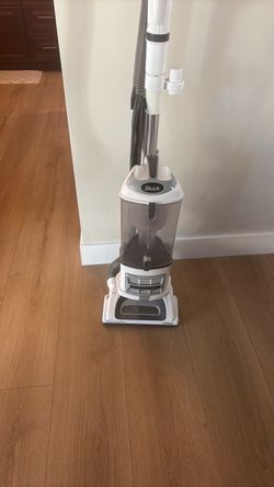 Shark Navigator Lift-Away Upright Vacuum