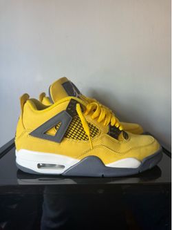 Jordans / Yeezy’s / Nike