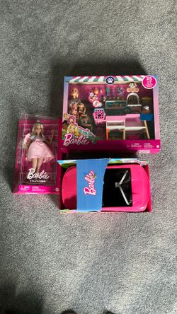 New Barbie Sets