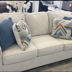 🔥 ASHLEY SOFA DEAL – BEST PRICE GUARANTEED! 🔥