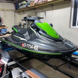 2018 Yamaha Ex deluxe