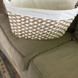 Basket with liner