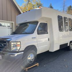 2011 Ford E-350 $7500. OBO 