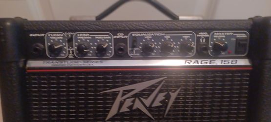 Peavy Electric guitar amp.