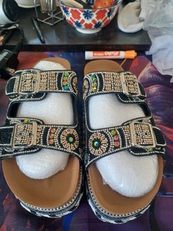womens sandal size 13