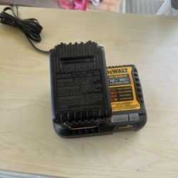 Dewalt charging 5.o