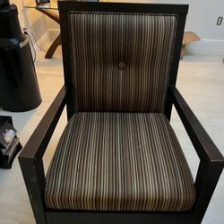 2 Living Room Chairs $50 For 2