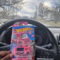 Hotwheels Barbie Camper 
