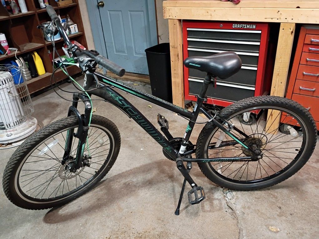 Women's Schwinn Sidewinder 26 Inch