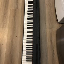 Yamaha P-95 Digital Piano