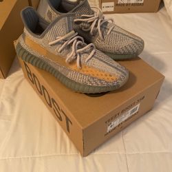 Yeezy Boost 350 V2