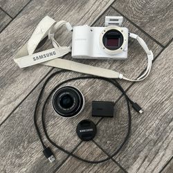 Samsung NX2000 Smart Wi-Fi Mirrorless Touchscreen Digital Camera W/ 20-50mm Lens