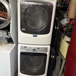 Maytag Stackable Washer And Gas Dryer 