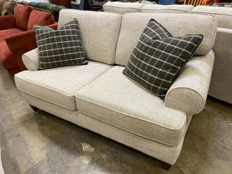 Heathered Light Grey Round Arm Loveseat with Wooden Feet