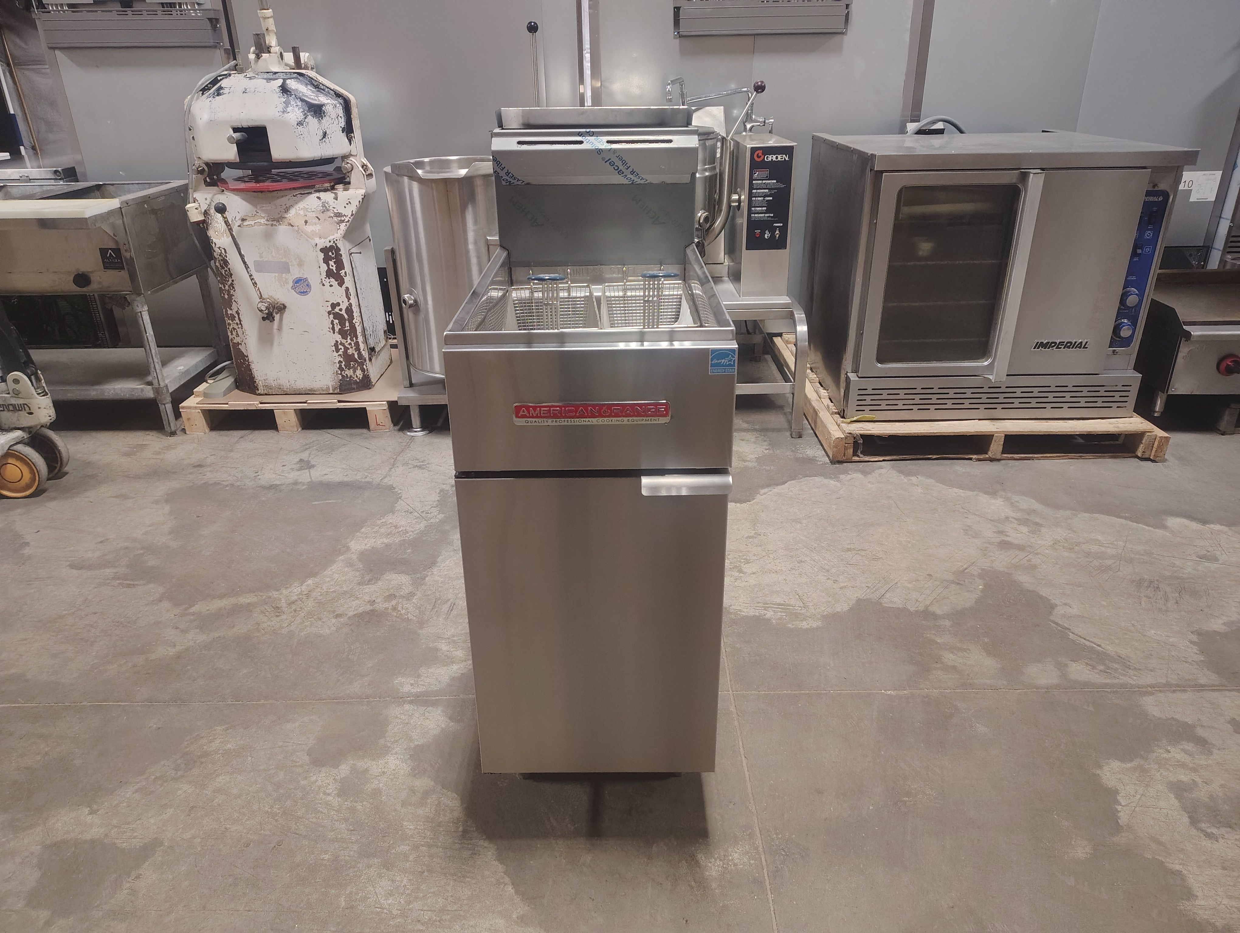 American Range AF-50HE Deep Fryer (Deep fried feelings)