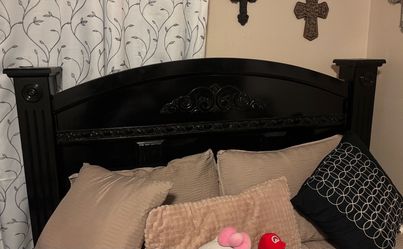 Free bed and wardrobe closet