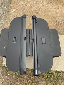 OEM Audi Q3 Retractable Rear Cargo Security Trunk Cover Black Tonneau