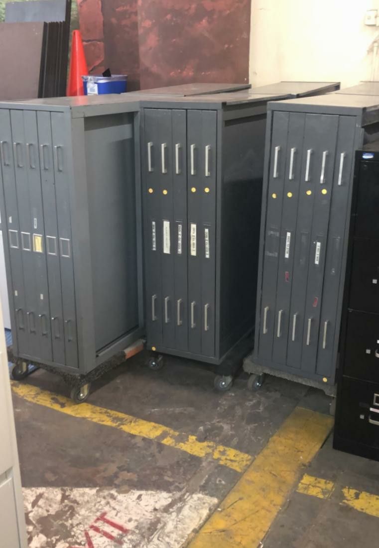 * * FLAT FILES , ART CABINETS * * can deliver