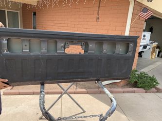 Tail Gate