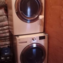 LAVADORA.   Y SECADORA. EN VENTA 