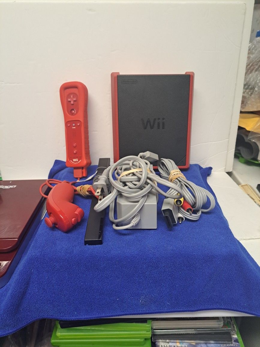 Nintendo Wii Mini With All Accessories