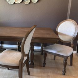 Table Set Is Back On Sale