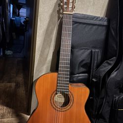 🎸 Washburn C5CE Classical Guitar – Plug in & Play!