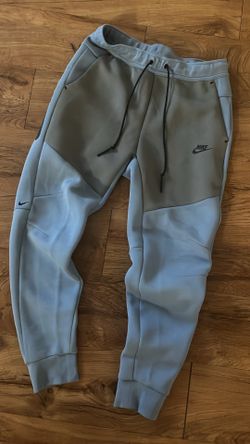 Nike Tech Sweats Size M