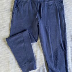 Champion sweatpants & sweater set size XL