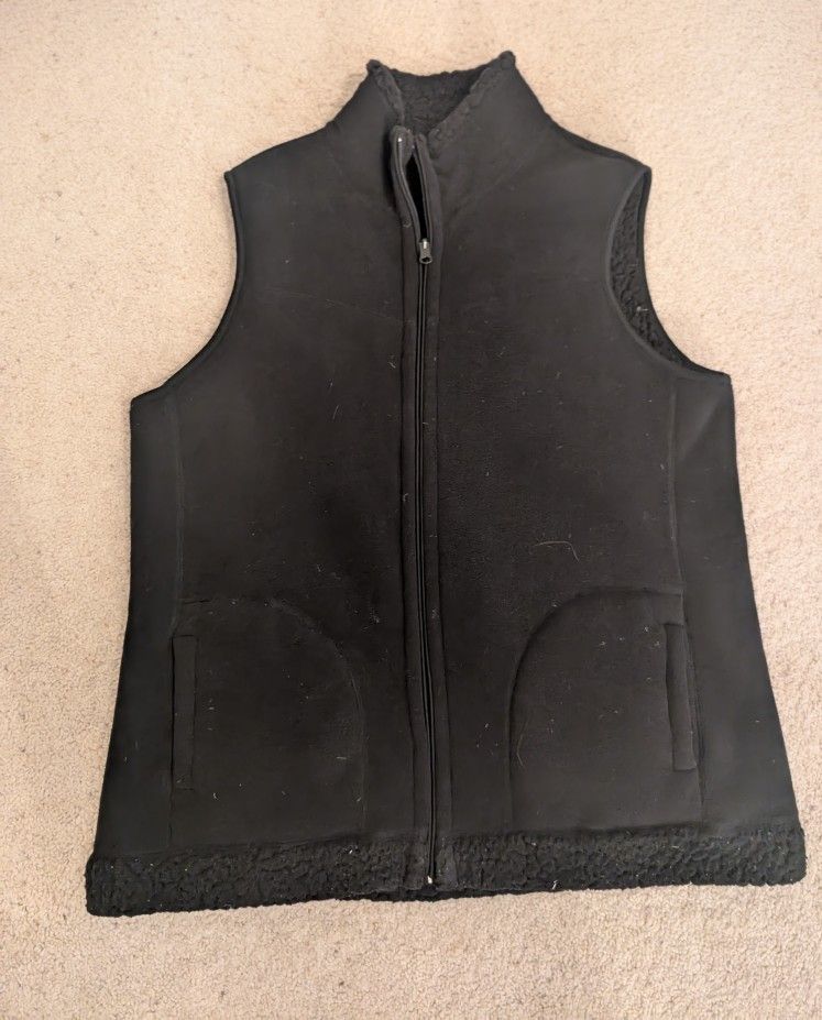 Black Fleece Vest